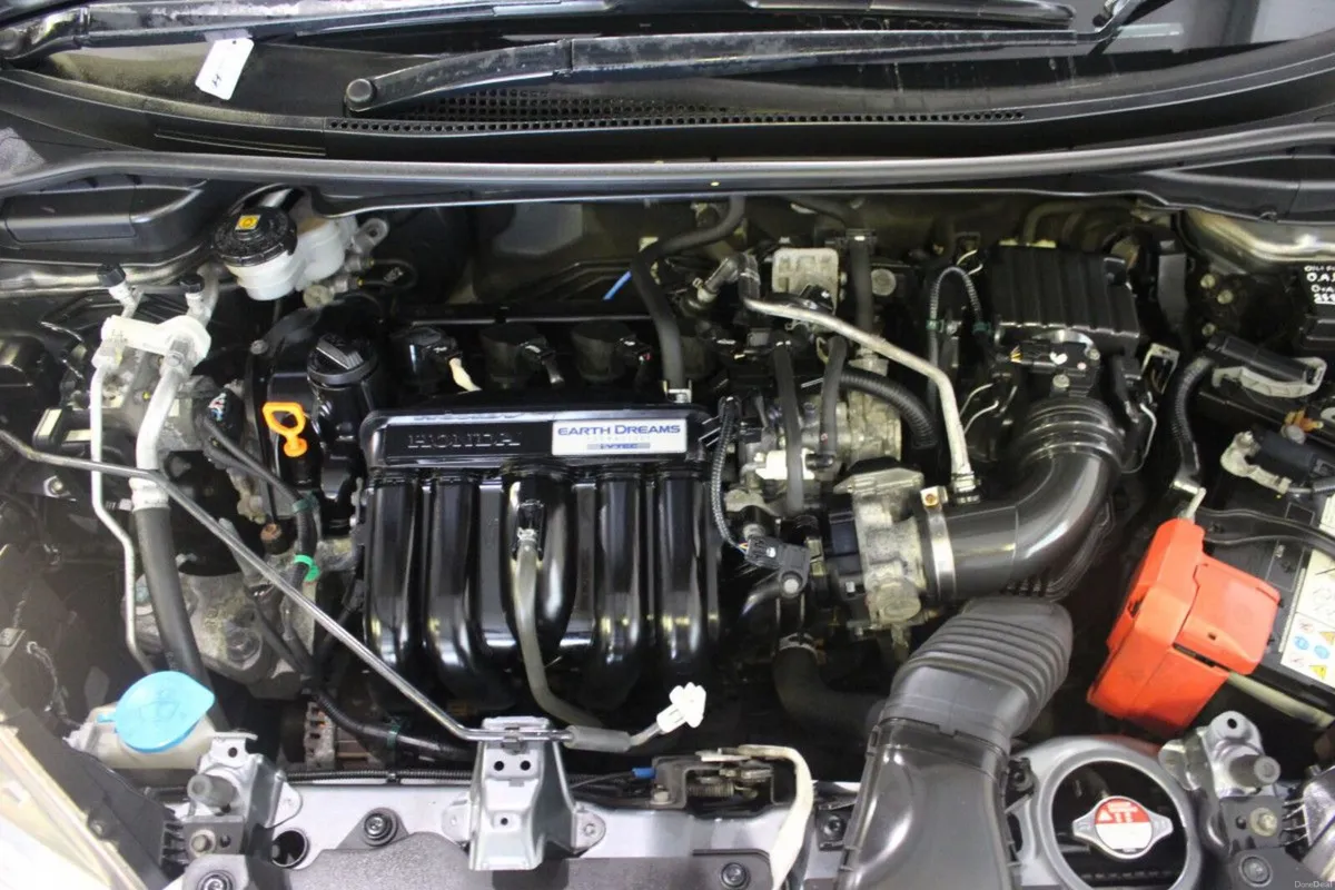 Honda Jazz 1.3 i-VTEC SE CVT AUTO - TENDER 34 - Image 6