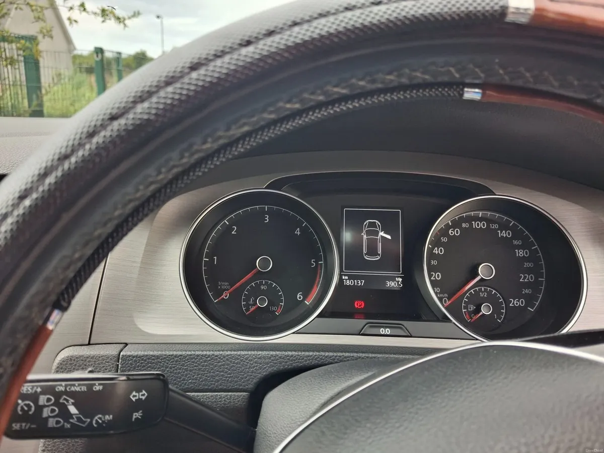 Volkswagen Golf 2014 - Image 1