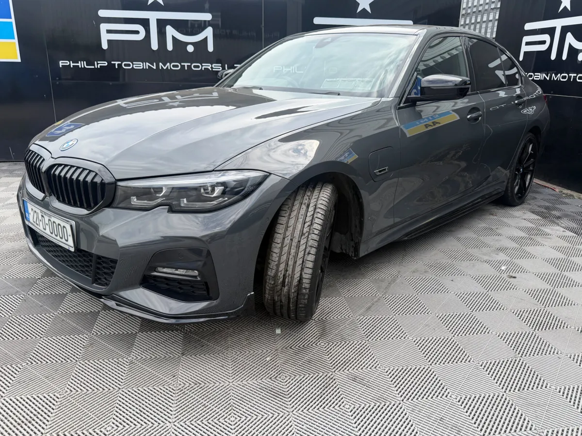 BMW 330e M Sport Pro G20 288HP Auto Dravit Grey - Image 4