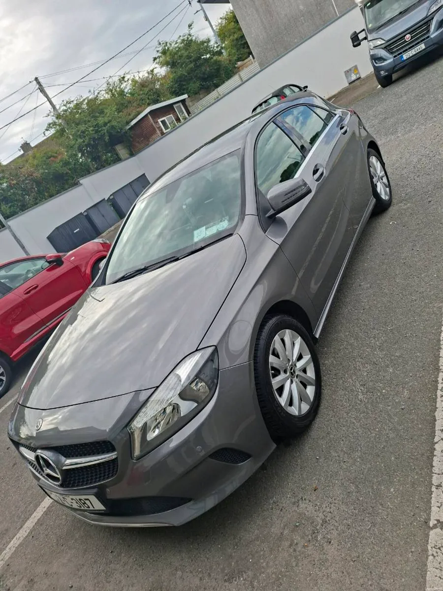 Mercedes Bens A Class - Image 4