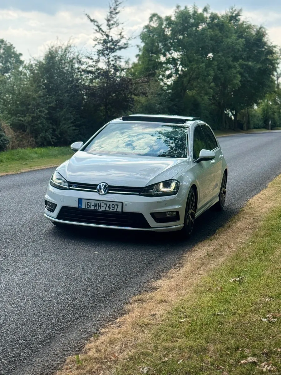 Golf 1.4 TSI R-line Panroof - Image 1