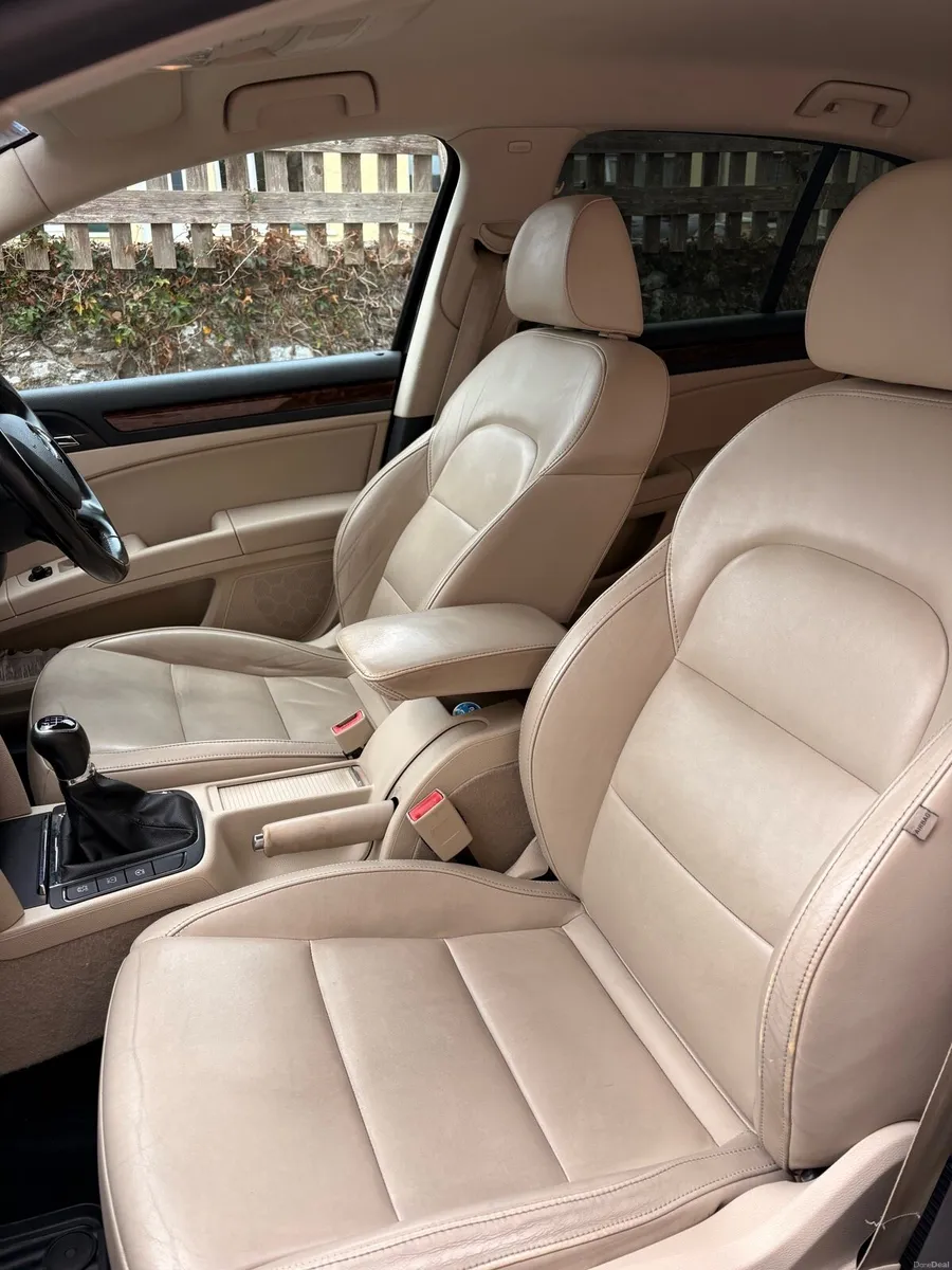 Skoda Superb 2015 1.6tdi - Image 4