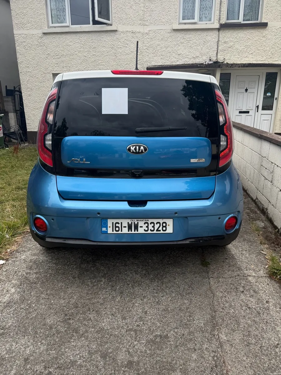 Car - Image 4