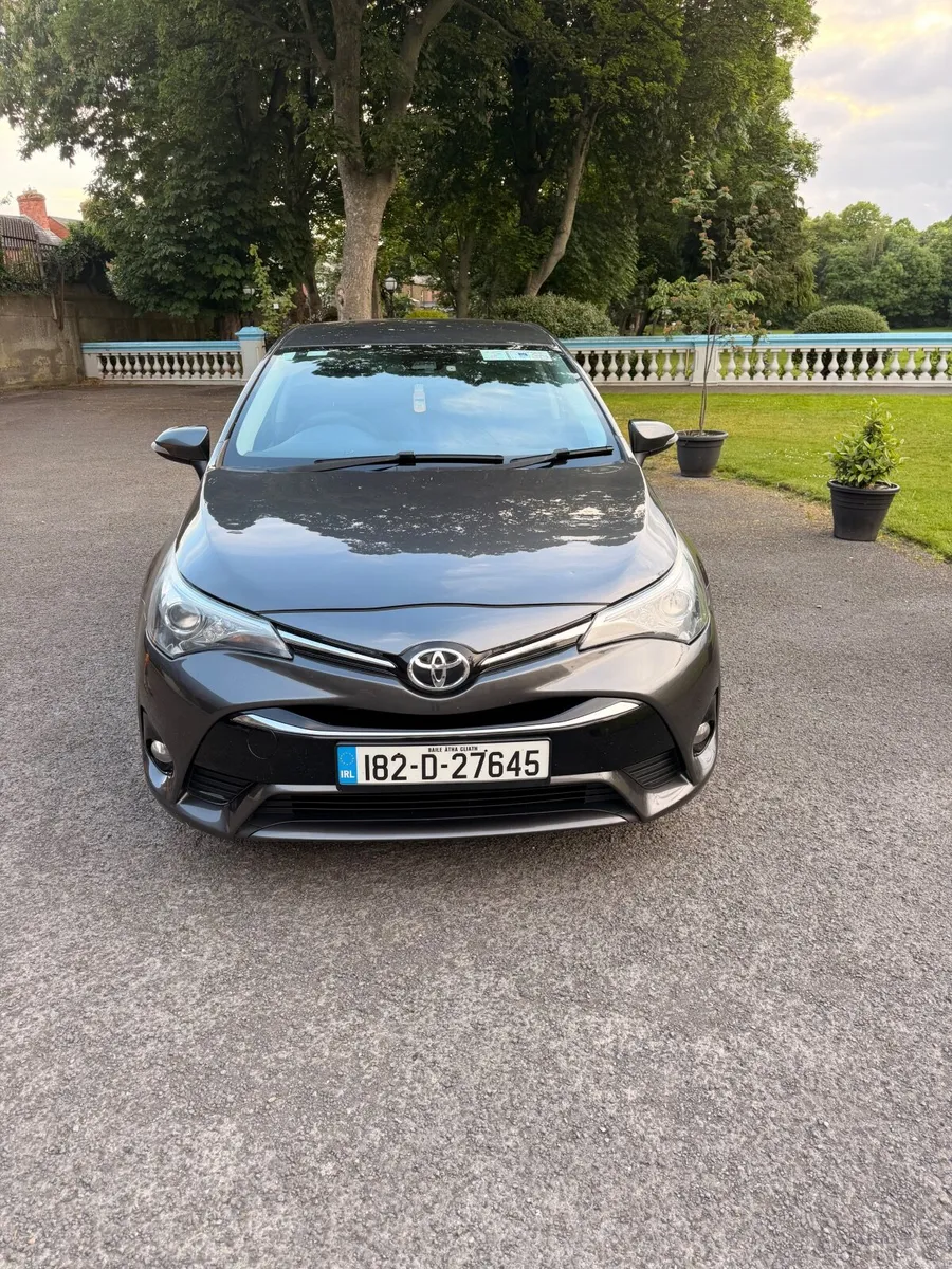 Toyota Avensis 2018 - Image 2