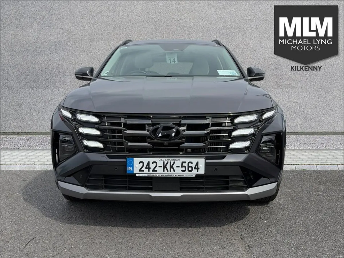 Hyundai Tucson Executive Plus Diesel - Image 2