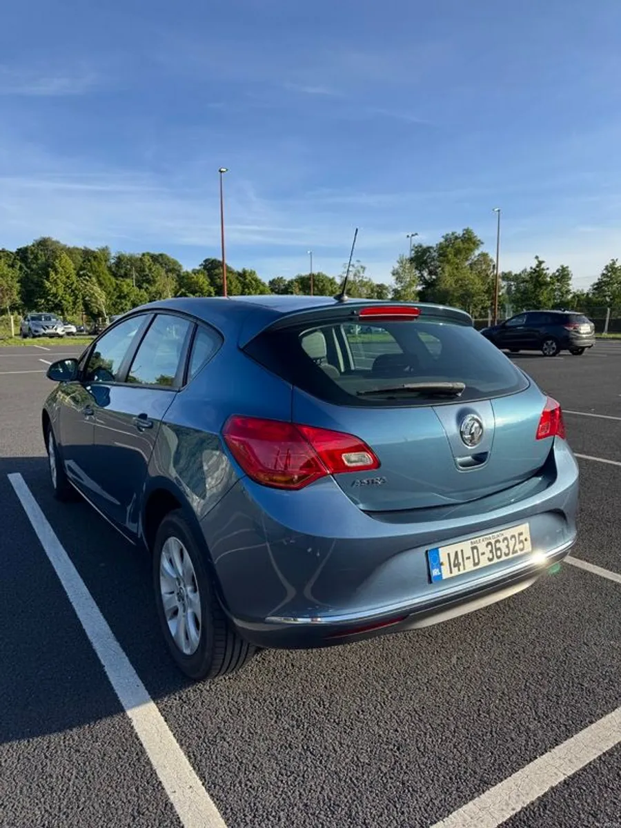 2014 Opel Astra - Image 3