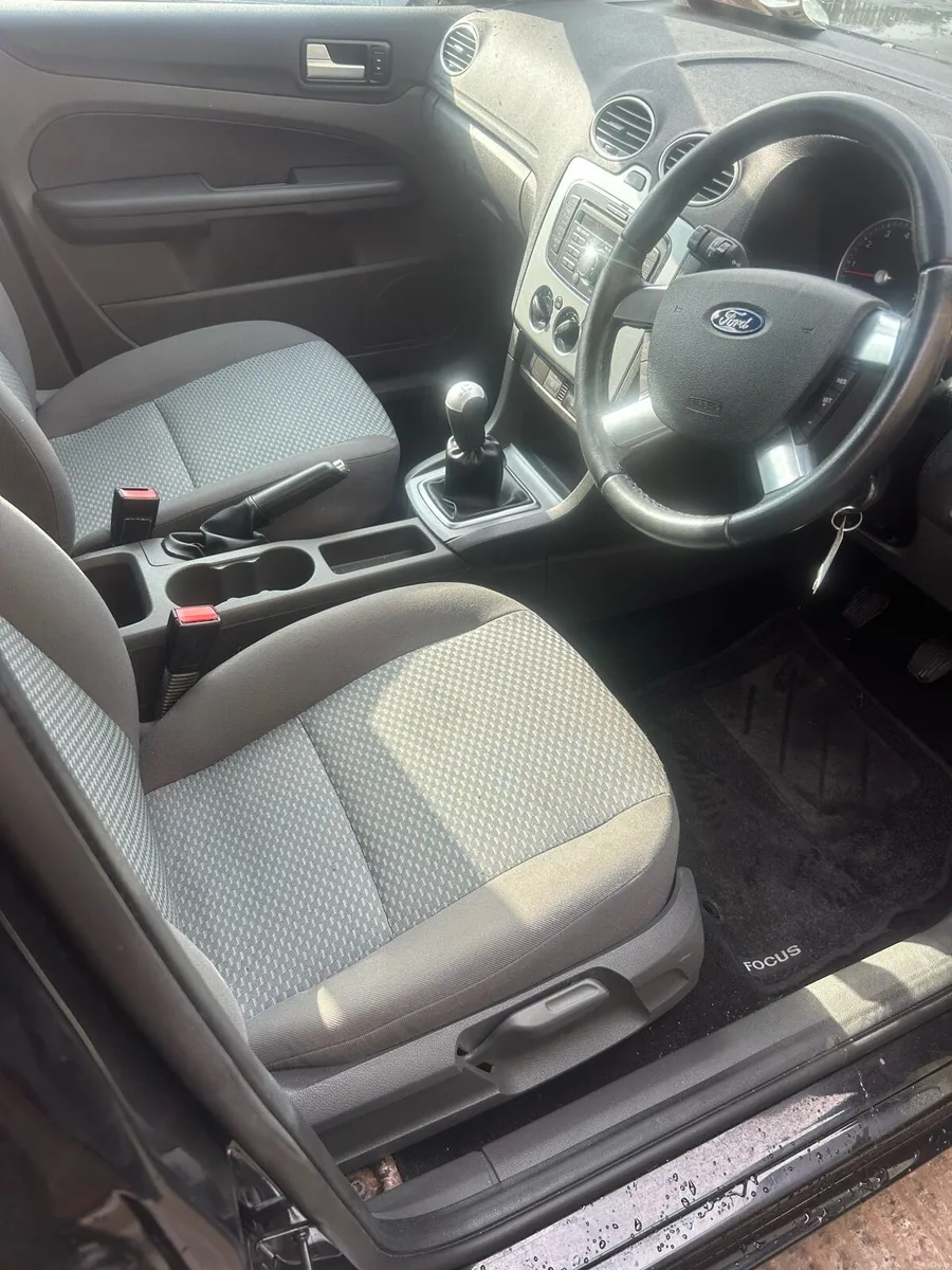 Ford focus - Image 6