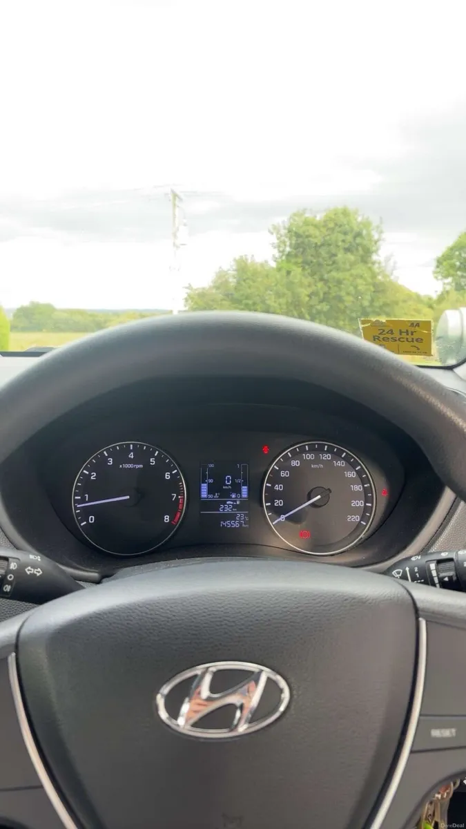 Hyundai i 20 - Image 2