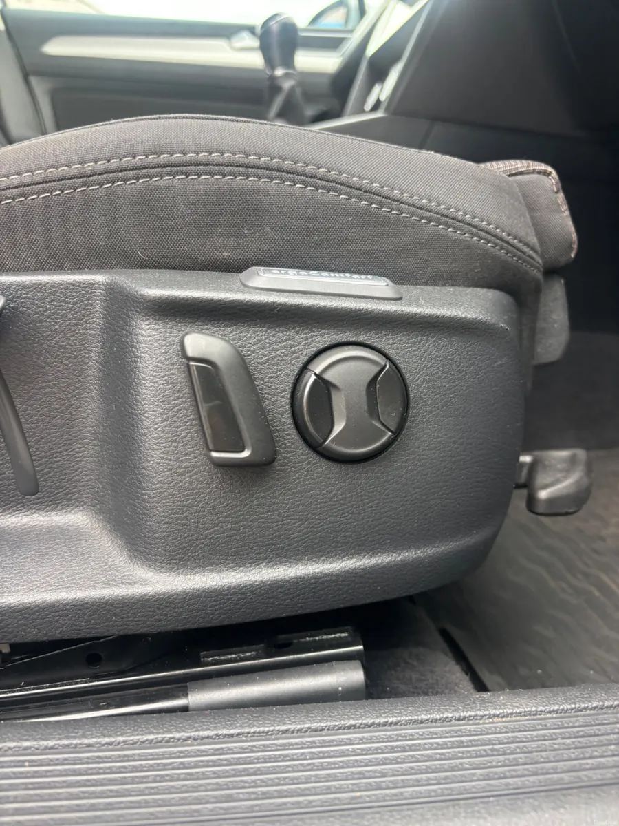 2017 Volkswagen Passat SE Business 1.6 TDI - Image 6