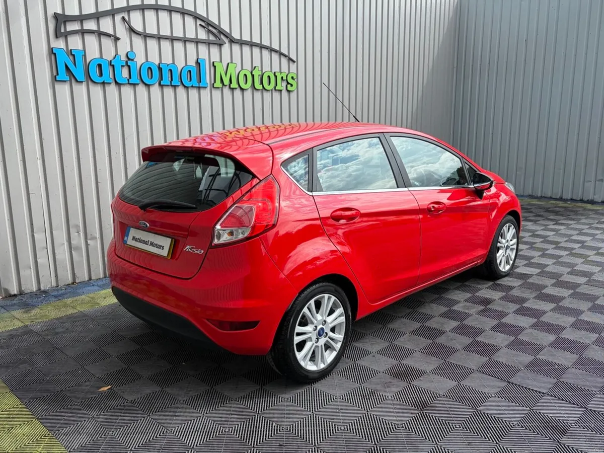 2015 Ford Fiesta 1.2 PETROL - Image 3