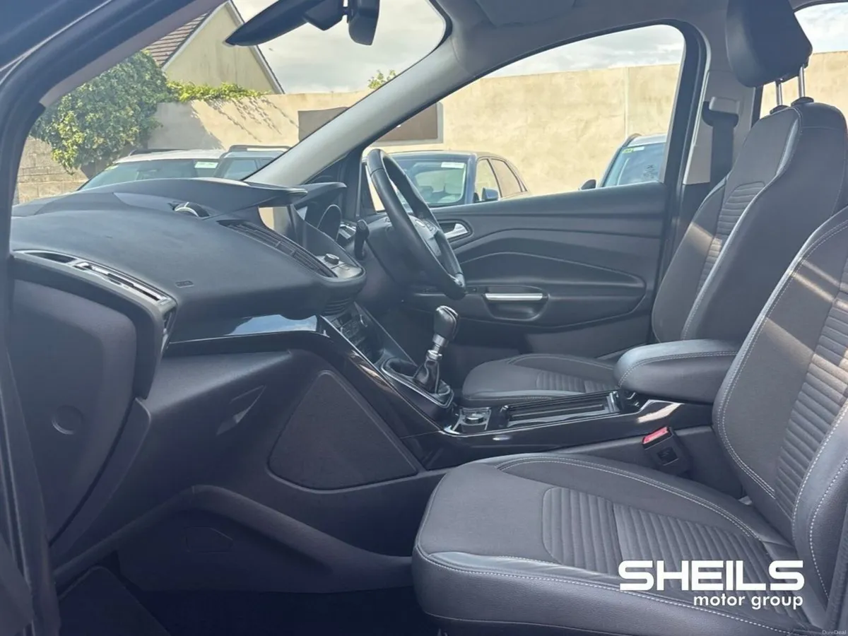 Ford Kuga 1.5TDCi 120PS FWD Titanium - Image 5