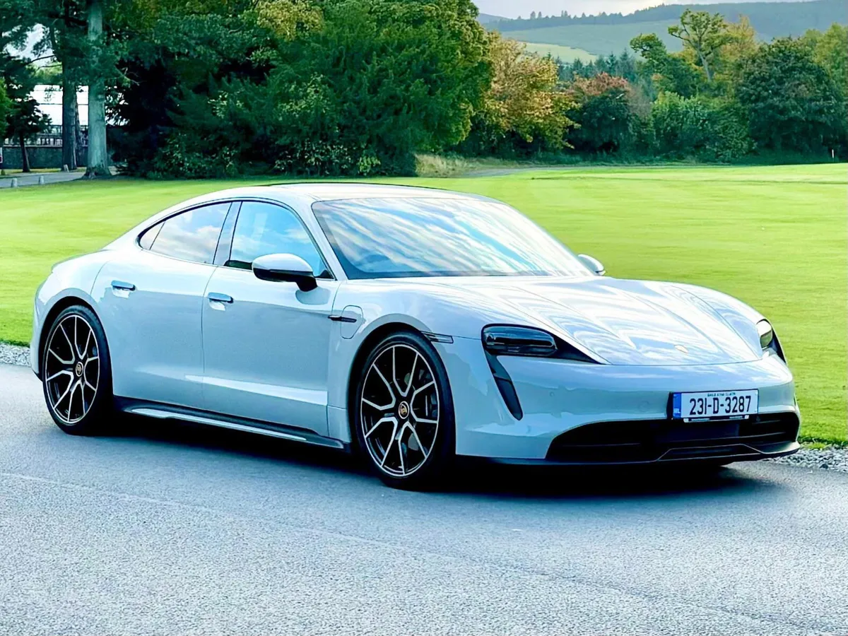 Porsche Taycan 2023 - Image 2