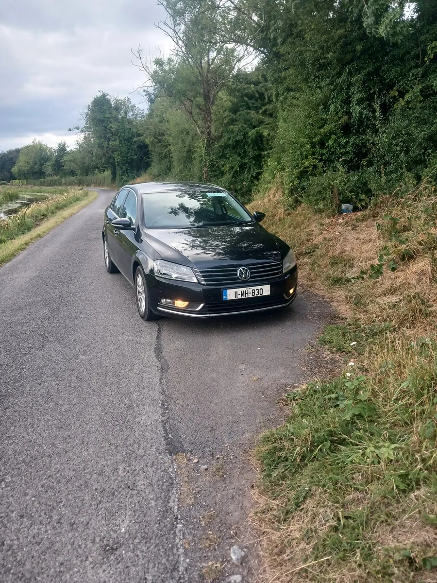 Volkswagen Passat 2011 - Image 3