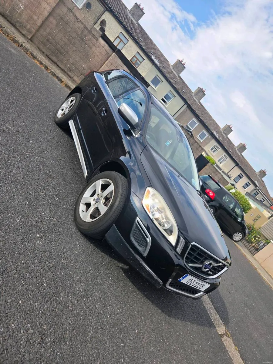 Volvo Xc60 - Image 1