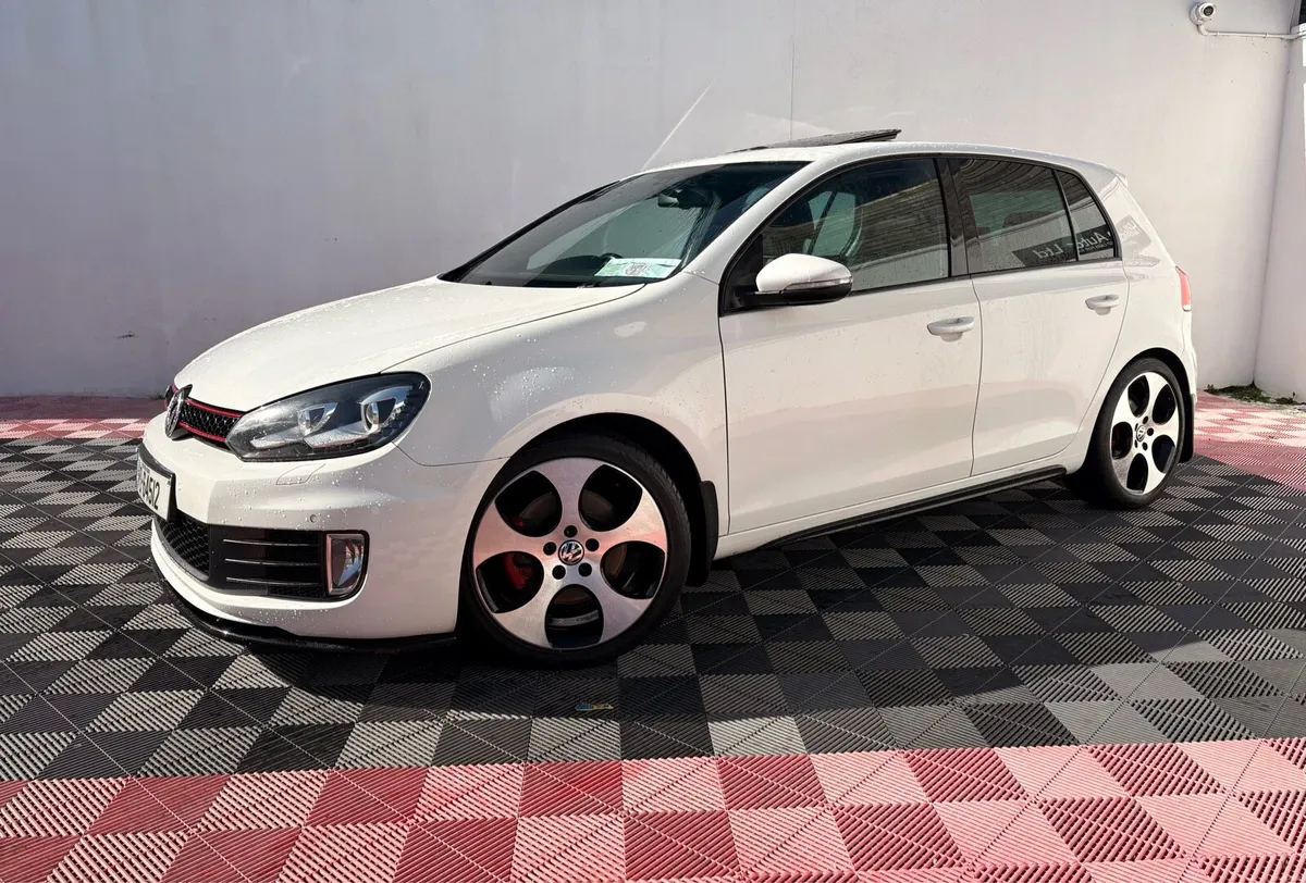 11 Vw golf gti 2.0 dsg - Image 4