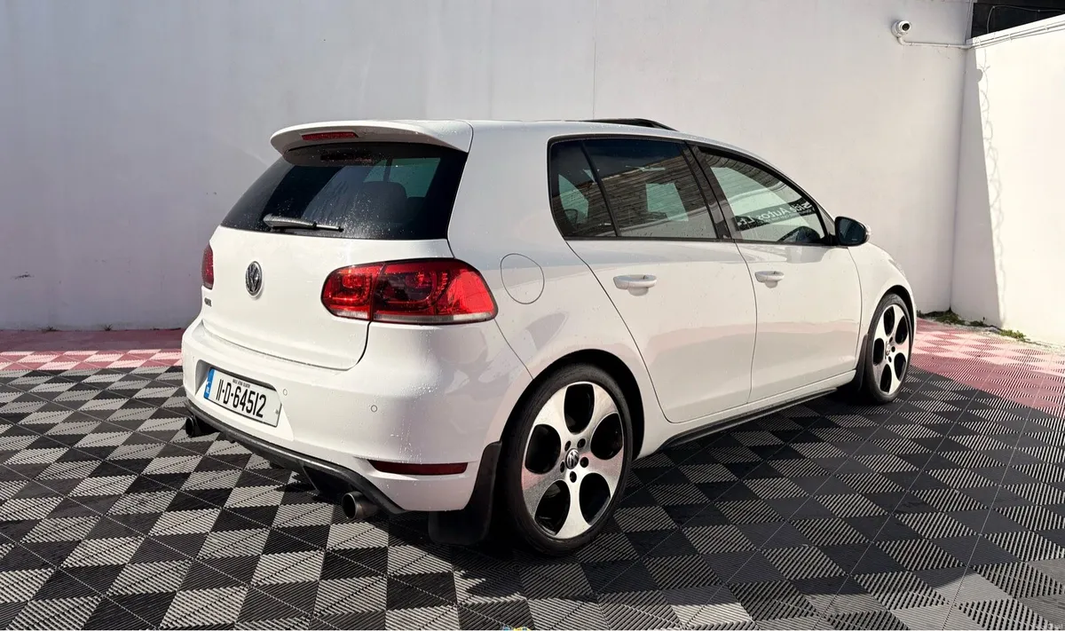 11 Vw golf gti 2.0 dsg - Image 6