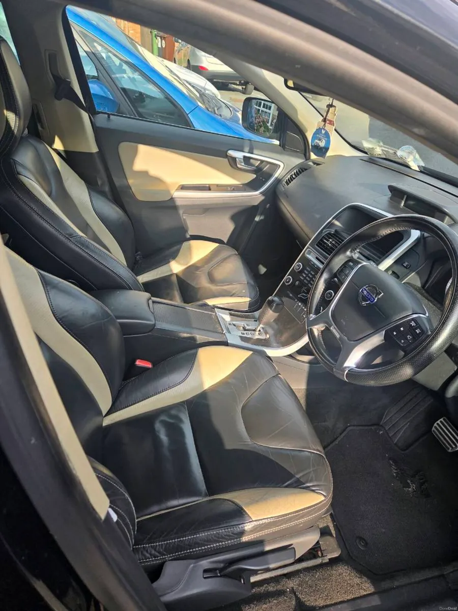 Volvo Xc60 - Image 6
