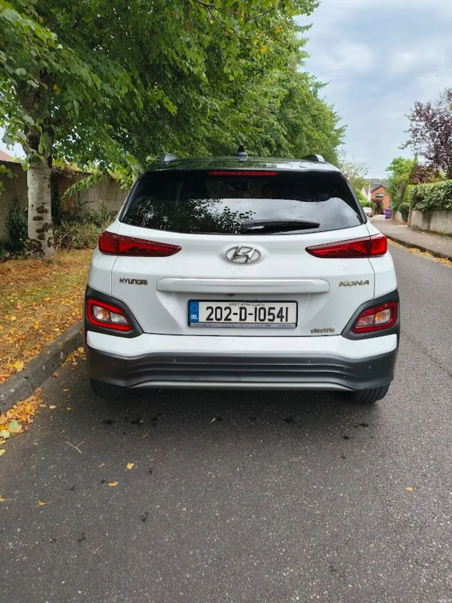 Hyundai KONA 2020 EV 64KW Premium 100% SOH - Image 3