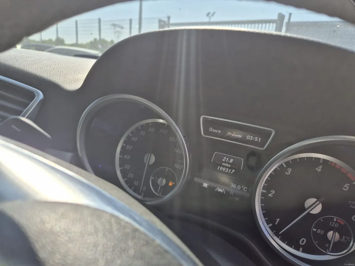 Mercedes-Benz M-Class 2013 - Image 3