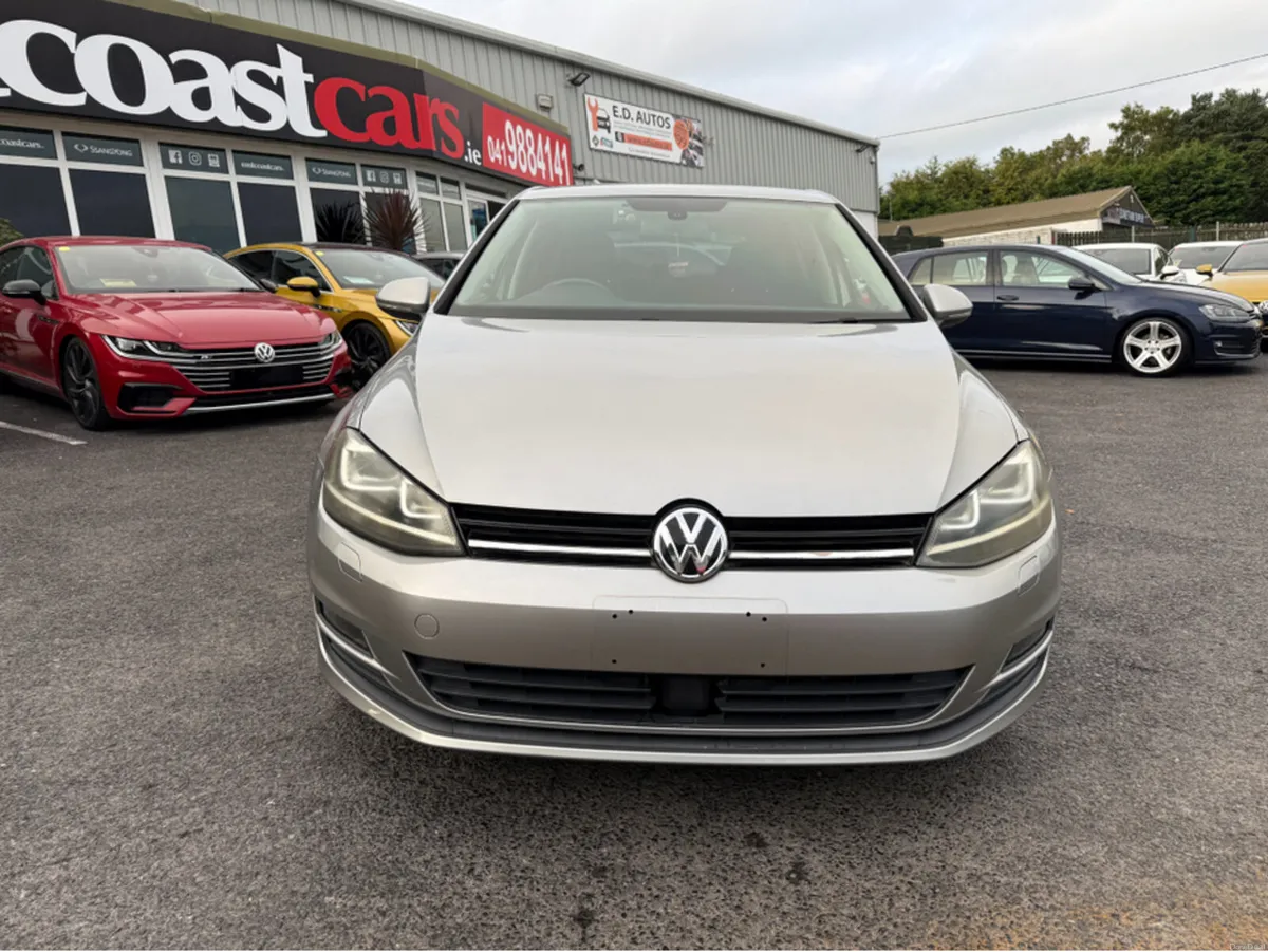 Volkswagen Golf 1.2 TSI AUTOMATIC - REVERSE CAMERA - Image 2