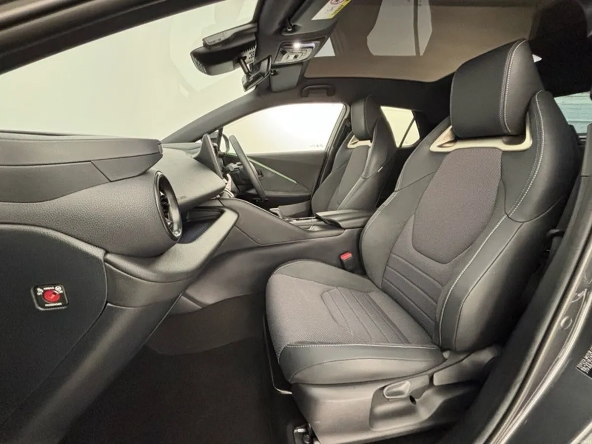 Toyota C-HR PHEV SOL - Image 6