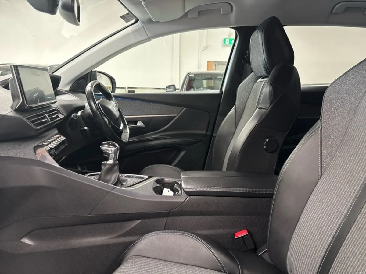 Peugeot 3008 FL ALLURE 1.5 BLUE HDI 13 130 6.2 - Image 6
