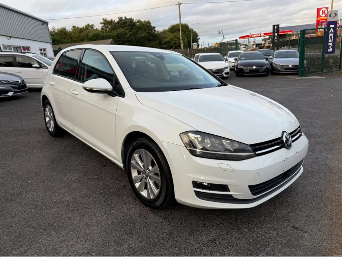 Volkswagen Golf 1.2 TSI AUTOMATIC - REVERSE CAMERA - Image 3