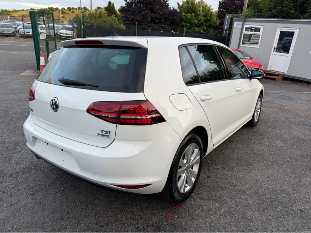 Volkswagen Golf 1.2 TSI AUTOMATIC - REVERSE CAMERA - Image 4