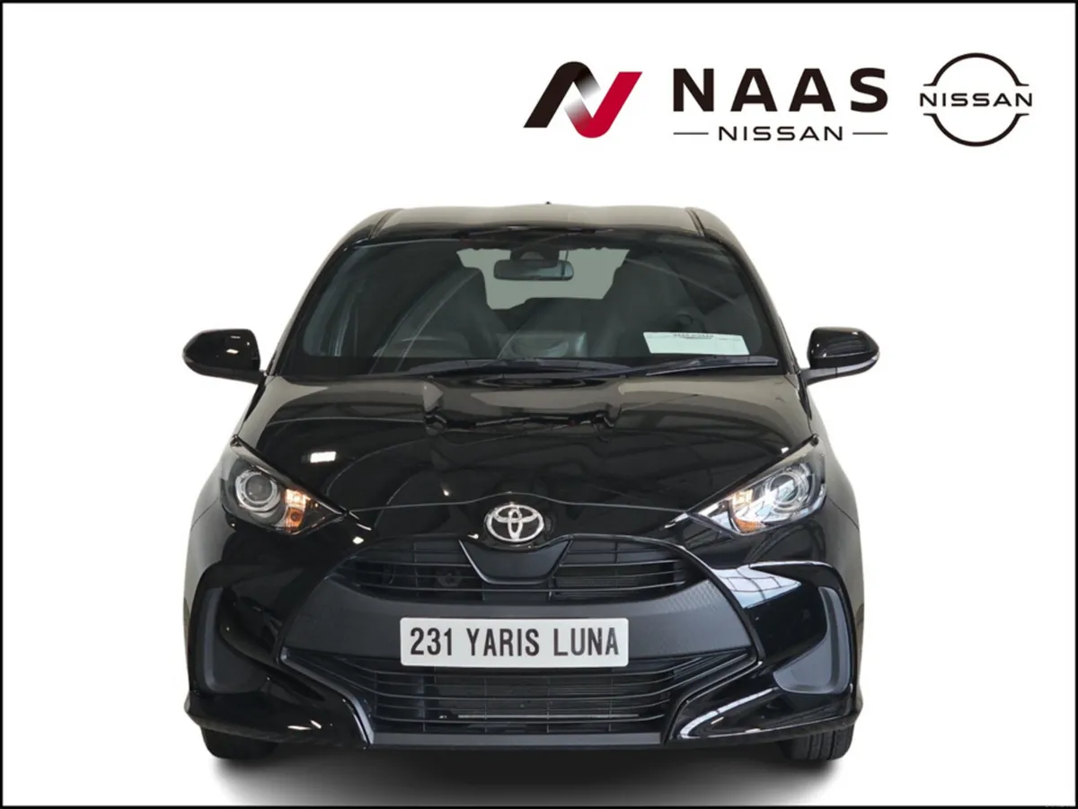 Toyota Yaris 1.0 LUNA - Image 2