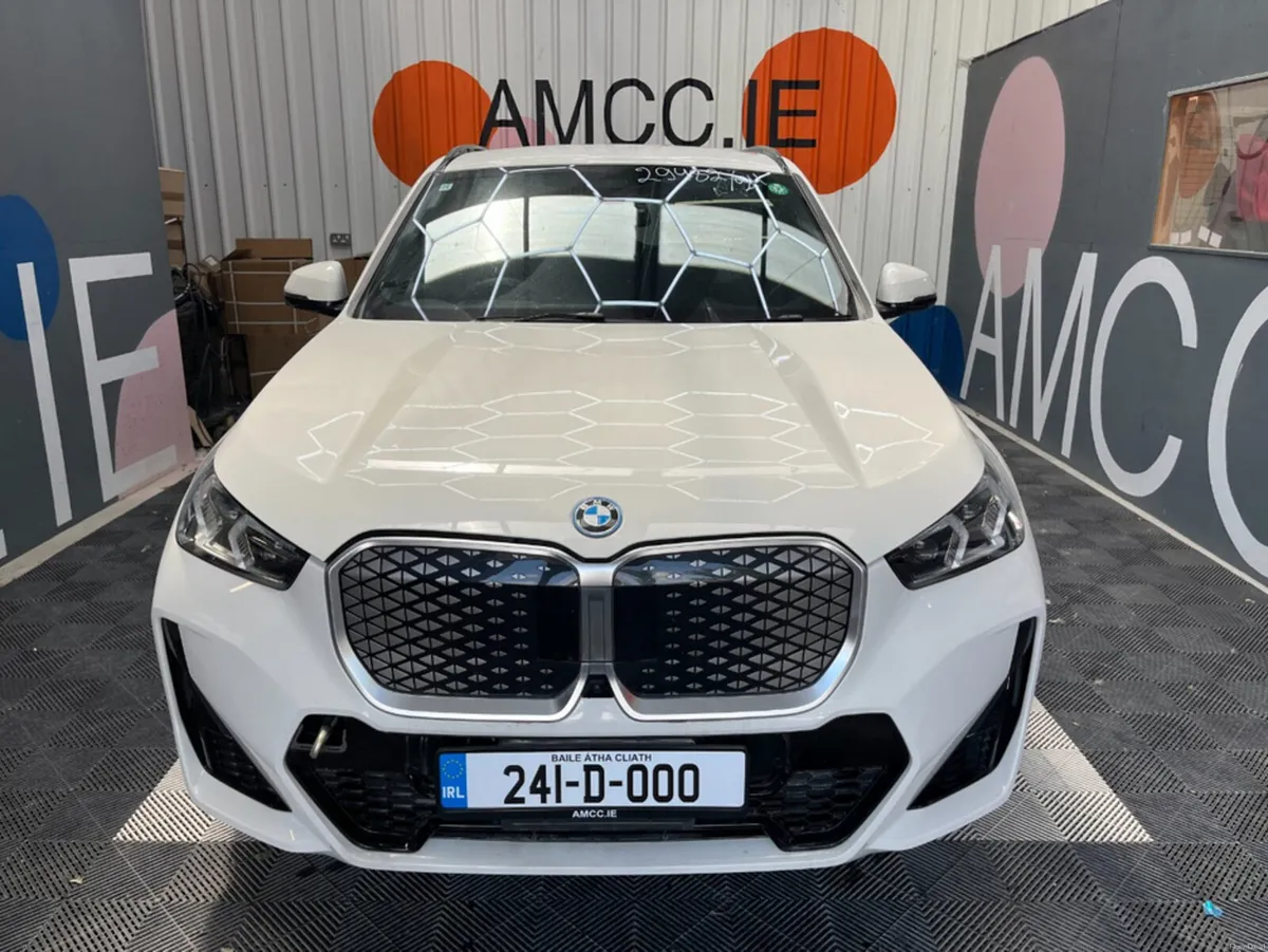 BMW iX1 2024 BMW IX1 EDRIVE20 AUTOMATIC / CRUISE C - Image 6