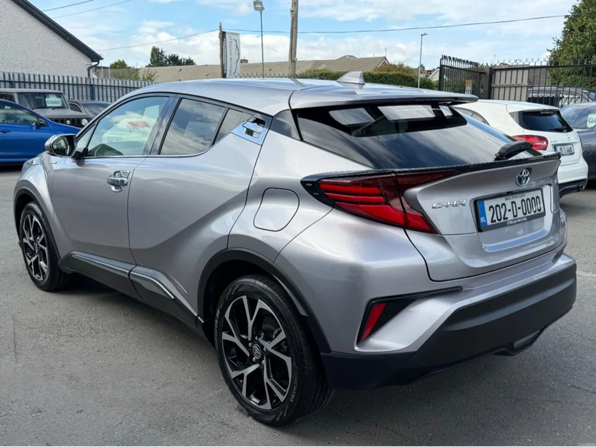 Toyota C-HR (202) 1.8 HYBRID SPORT AUTO - Image 6