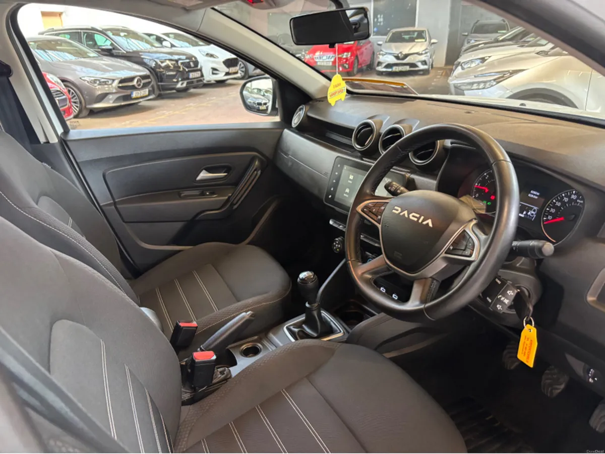 Dacia Duster EXPRESSION BLUE DCI 115 4X2 NB - Image 3