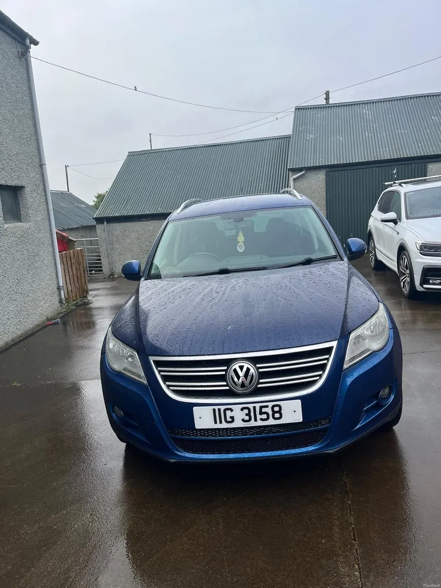 Volkswagen Tiguan 2010 - Image 3