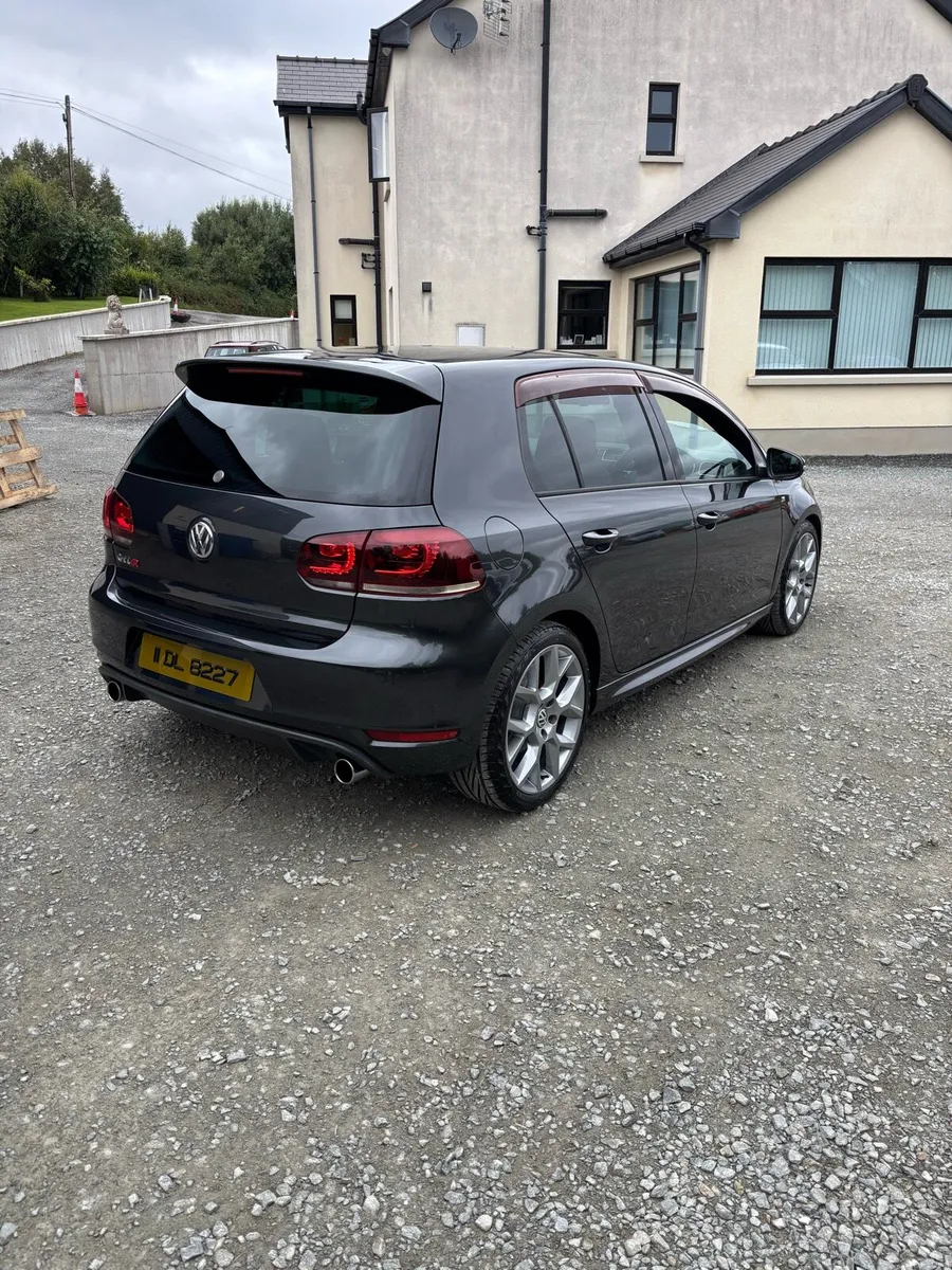 Volkswagen Golf Gti 35 edition - Image 4