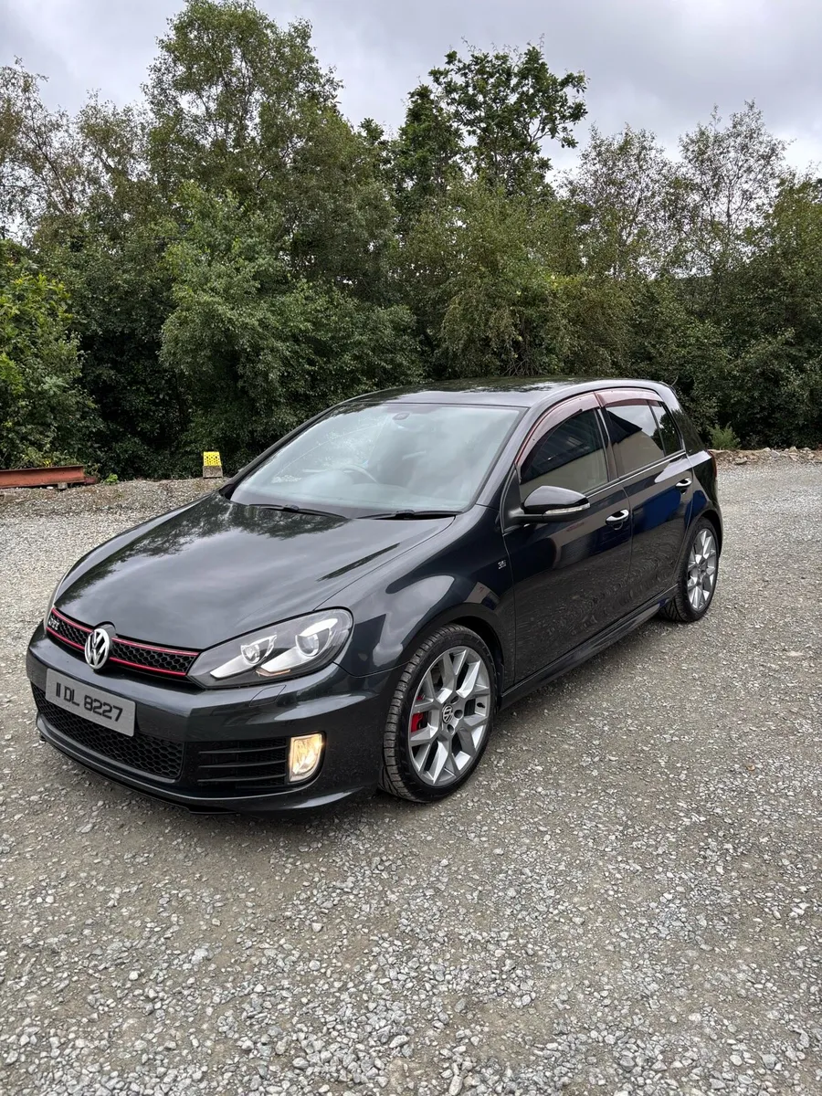 Volkswagen Golf Gti 35 edition - Image 1