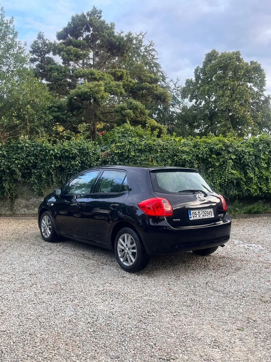 Toyota Auris Only 131,000 KMS NEW NCT 08/2027 - Image 4