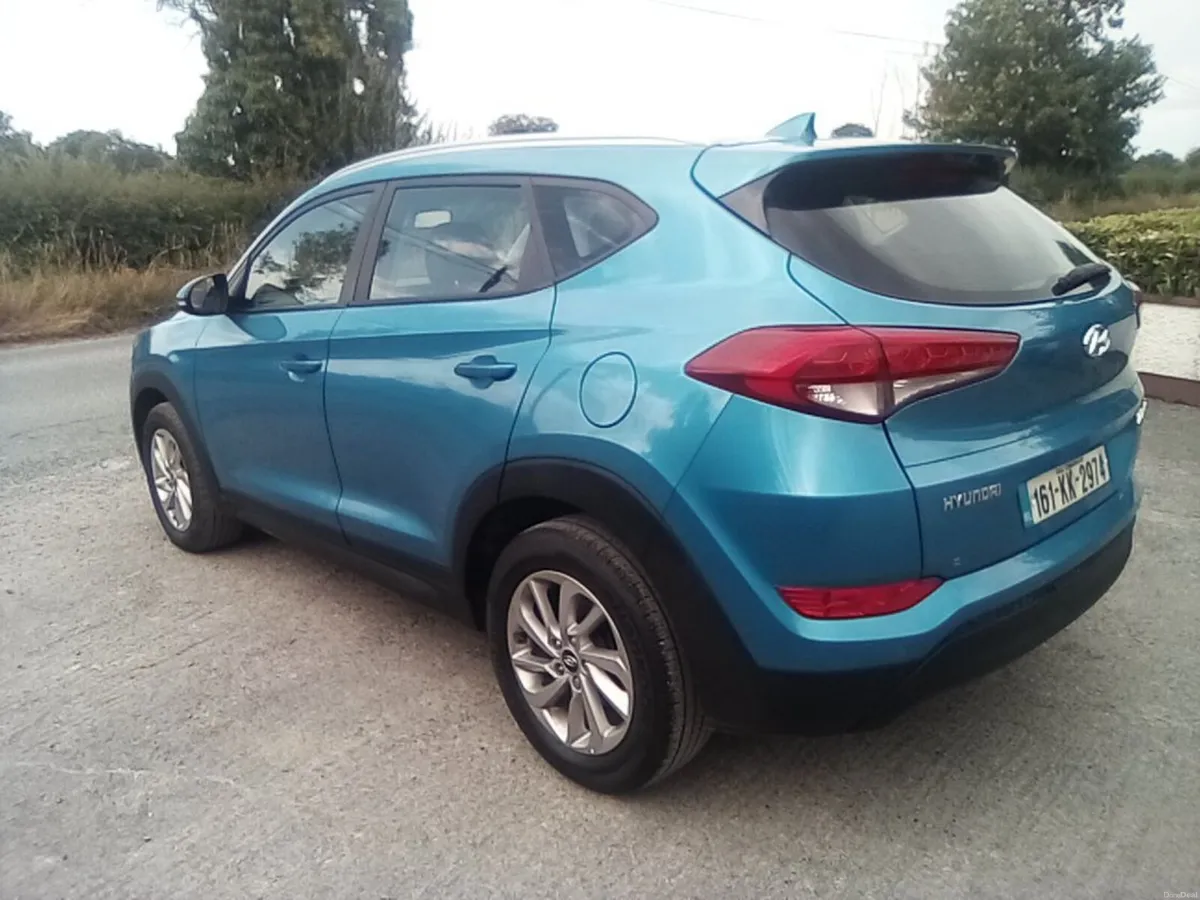 Hyundai Tucson 2016 1.7 crdi low miles one owner. - Image 5