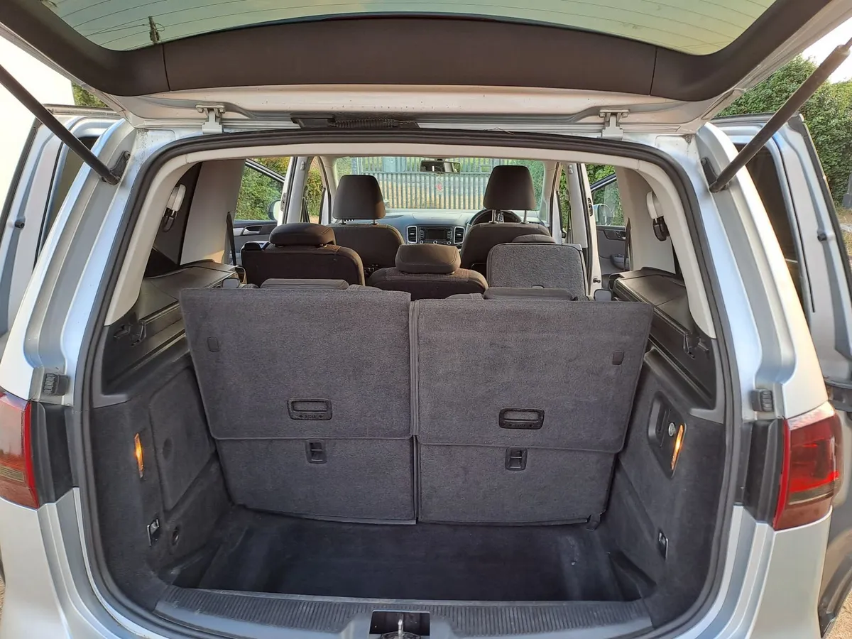 Volkswagen Sharan 2011 - Image 5