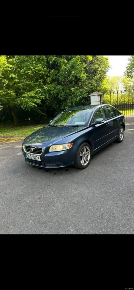 Volvo s40 MINT CONDITION - Image 2