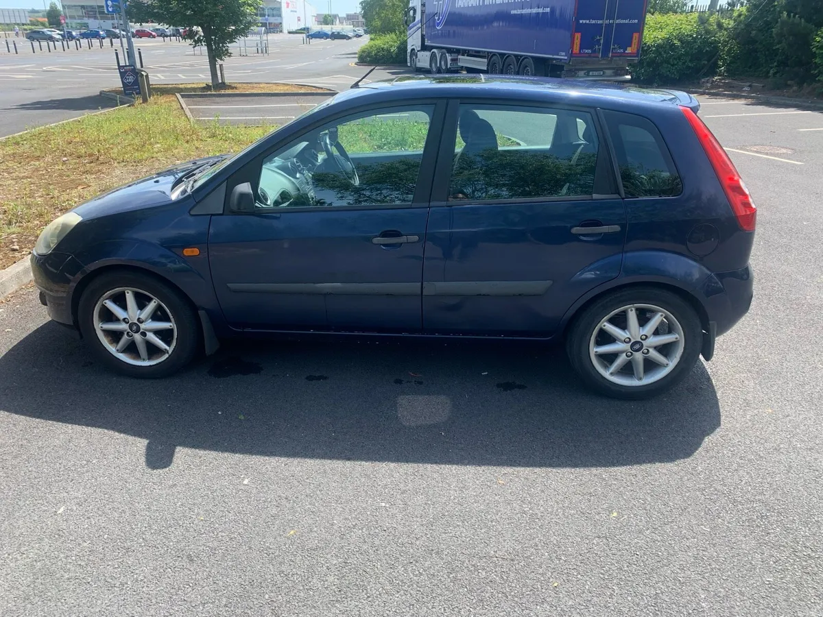 2006 Ford Fiesta - Image 2