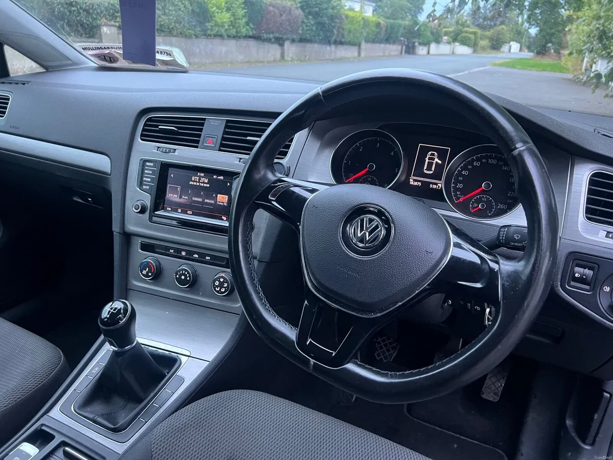 Volkswagen Golf 2014 - Image 2