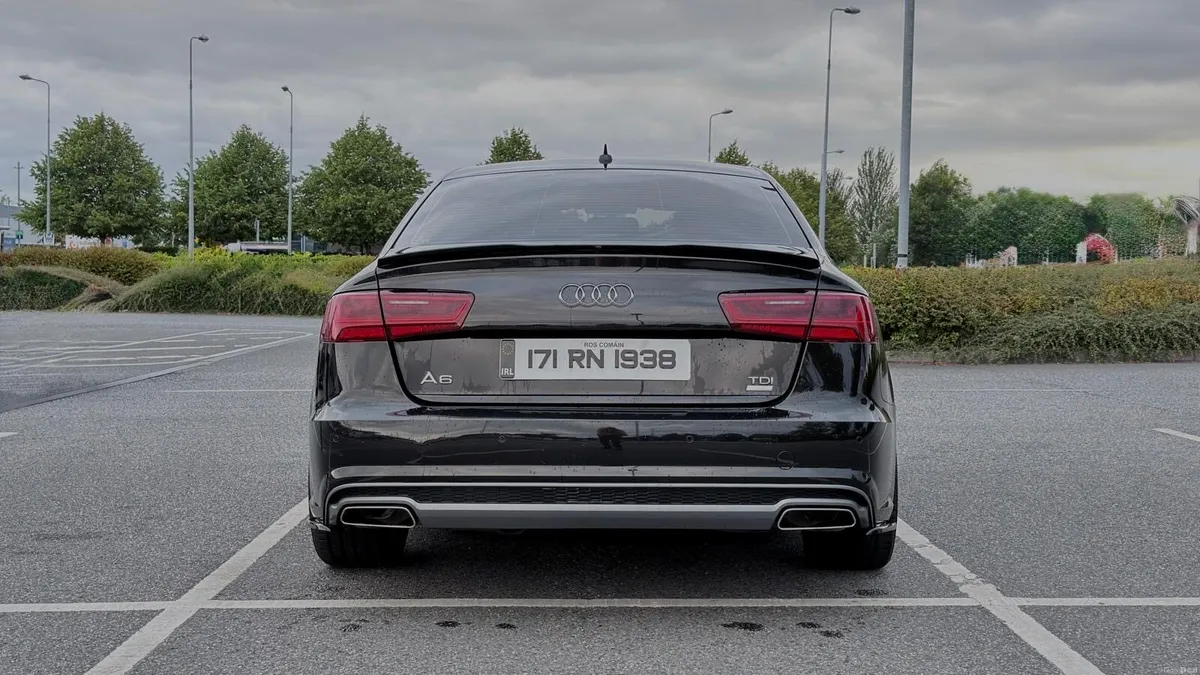 Car - Image 4