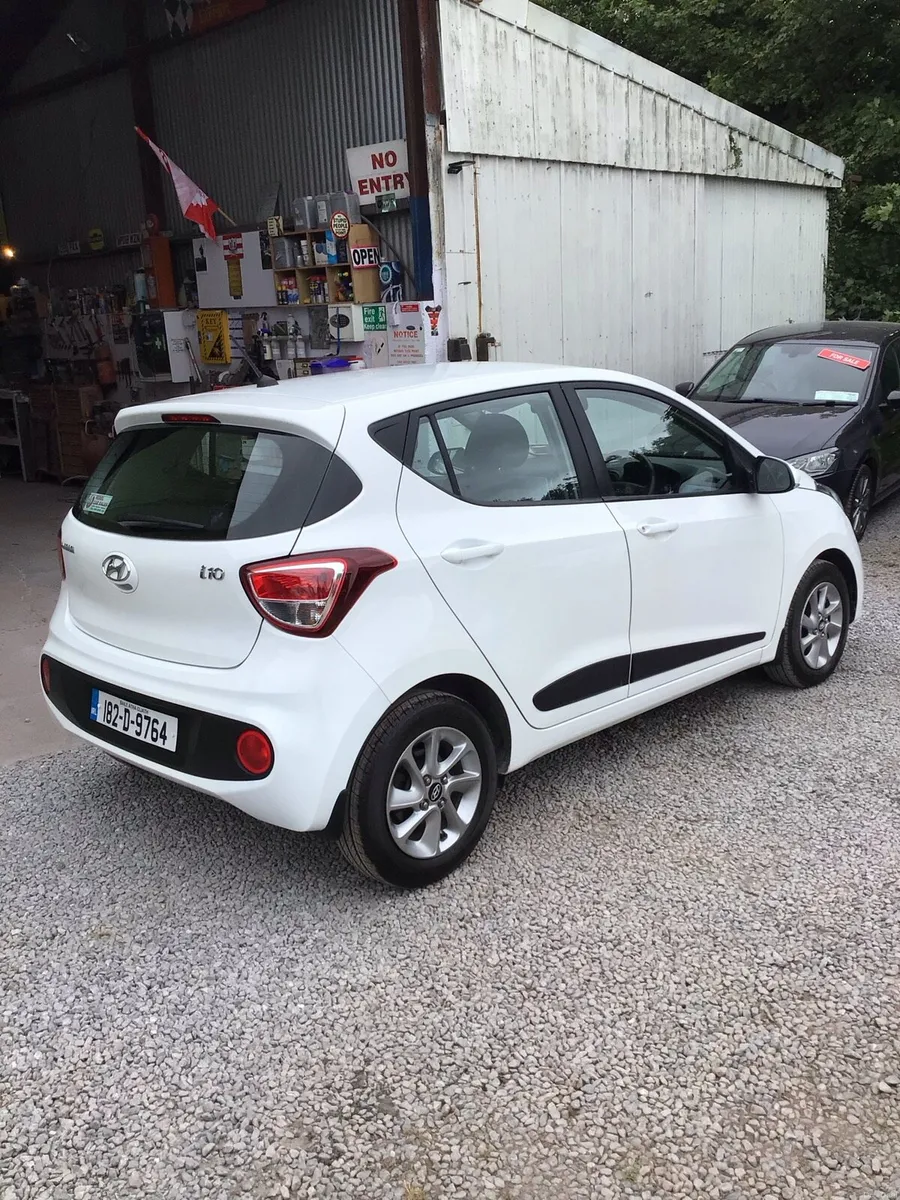 2018 Hyundai i10 Automatic - Image 3