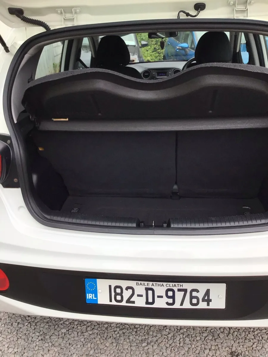 2018 Hyundai i10 Automatic - Image 5