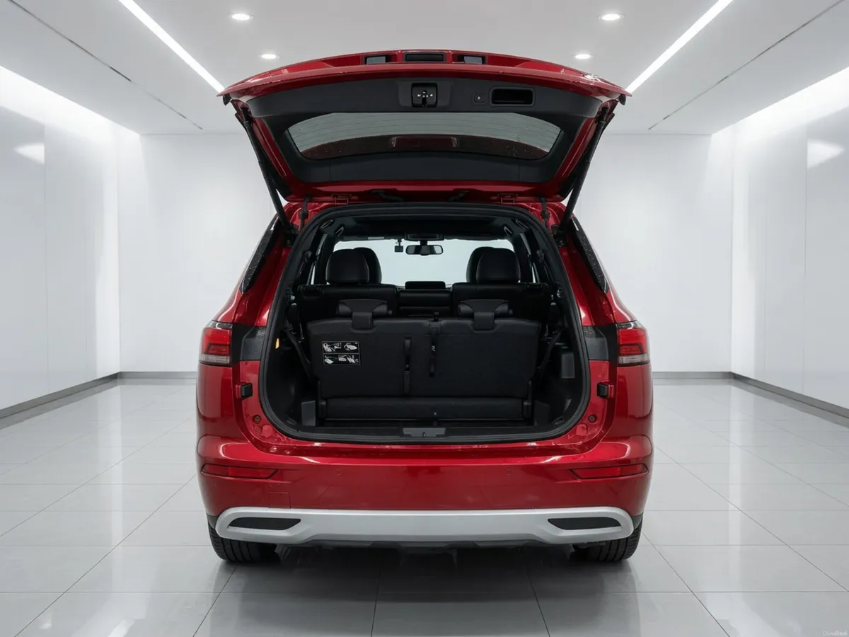 Mitsubishi Outlander 2022 7 SEATER - Image 6