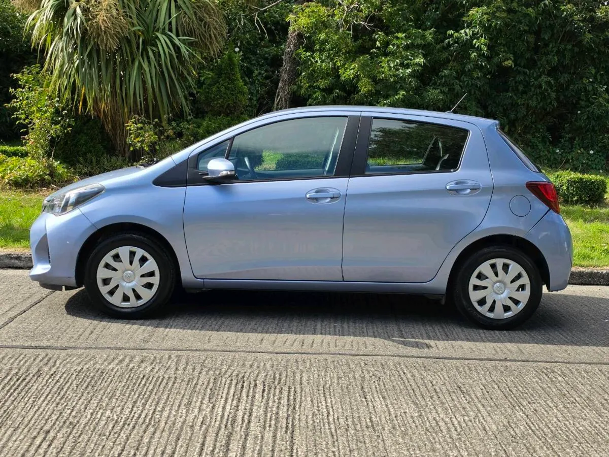 Toyota Yaris/ONLY 34,800kms/fresh NCT and serviced - Image 2