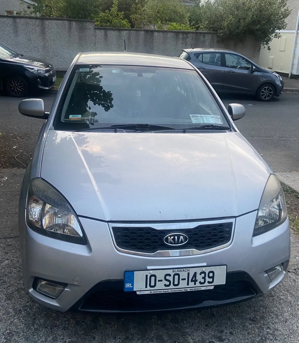 Kia Rio 2010 - Image 1