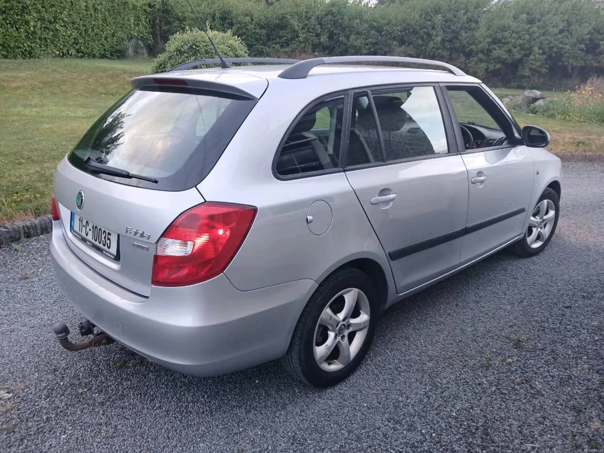 Skoda fabia 2011 - Image 2