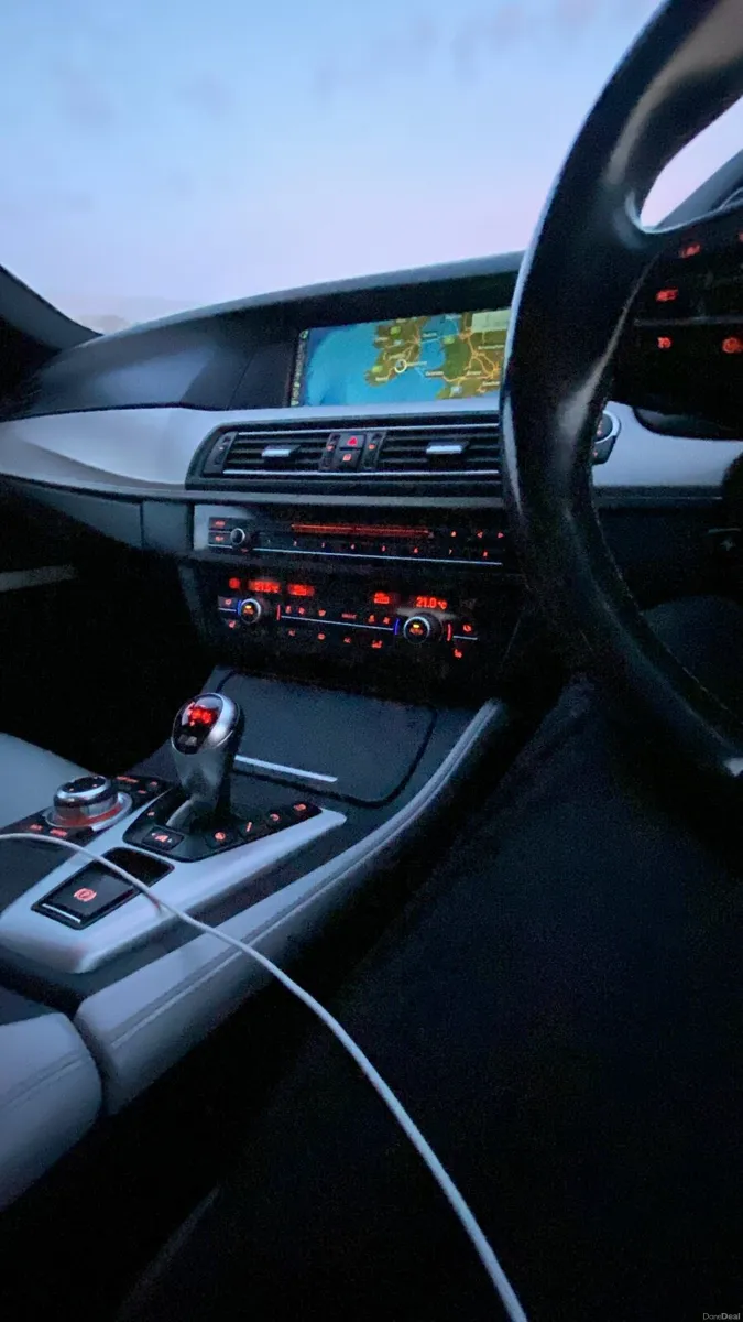 Car - Image 6