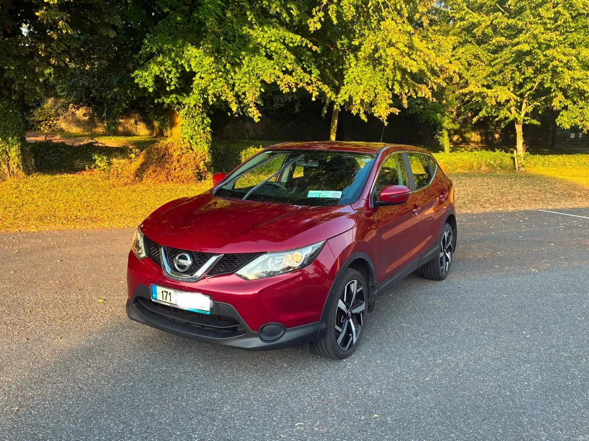 2017 Nissan Qashqai 1.2 Petrol XE – Low Mileage - Image 2